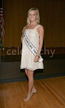 LAUREN CAITLIN UPTON